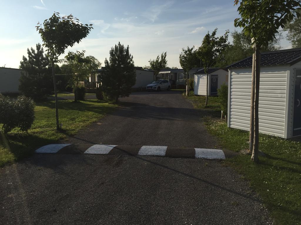 Camping Caravaning Les Cerisiers Berck Sur Mer Verton المظهر الخارجي الصورة